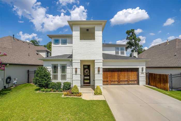 photo 1: 513 Sheer Bliss Lane, Fort Worth TX 76114