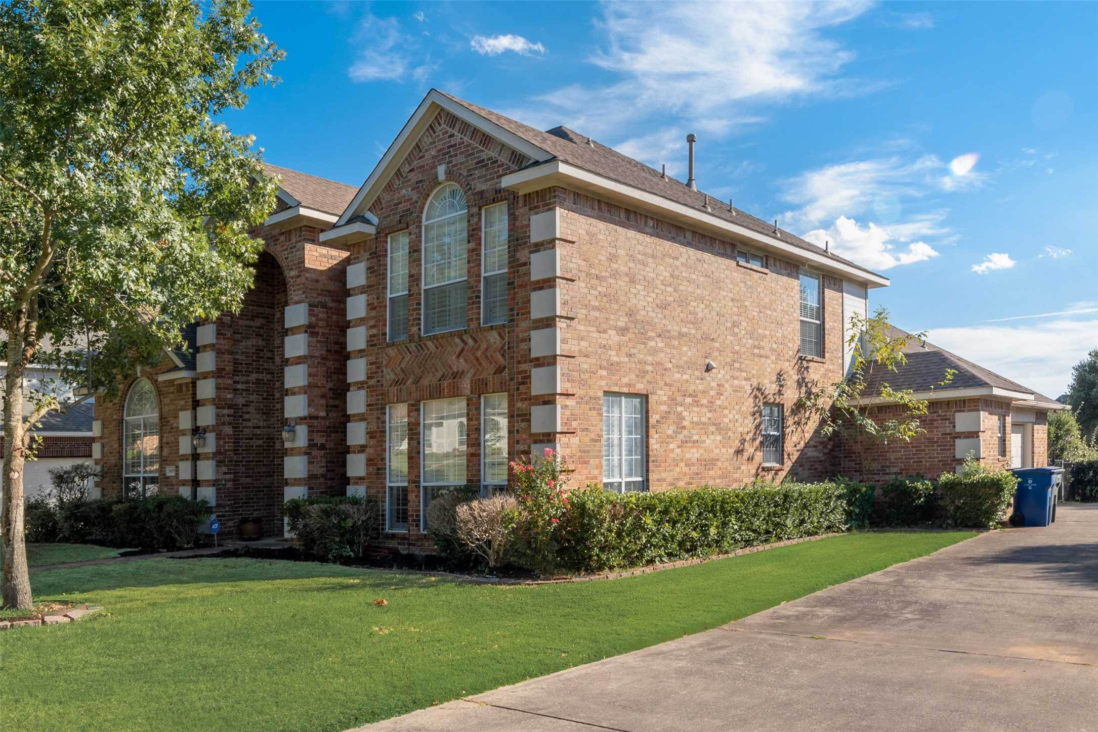 photo 3: 3409 Windridge Drive, Garland TX 75043