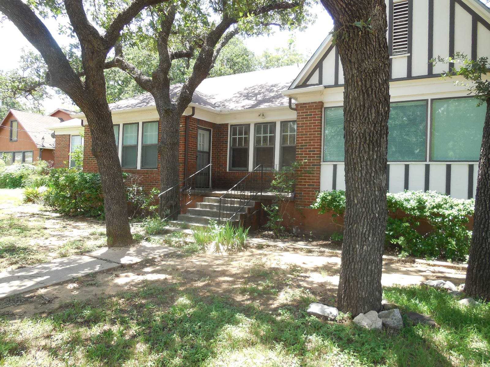 photo 3: 901 Cherry Street, Ranger TX 76470