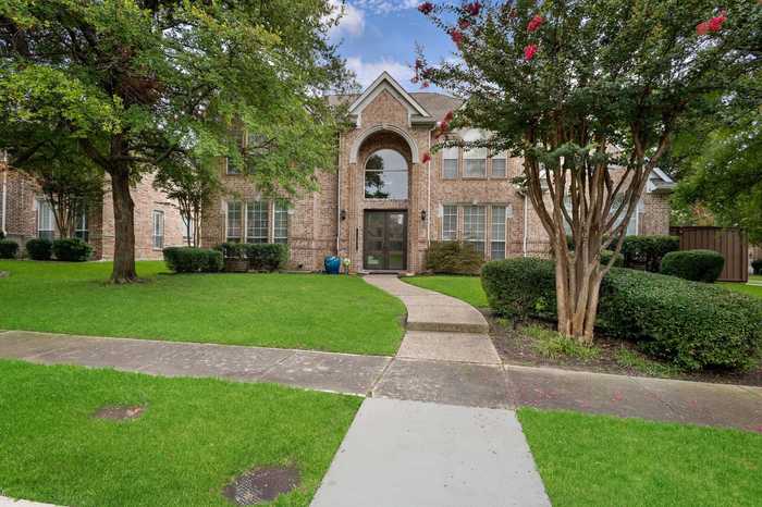 photo 2: 4612 Mackey Court, Plano TX 75024