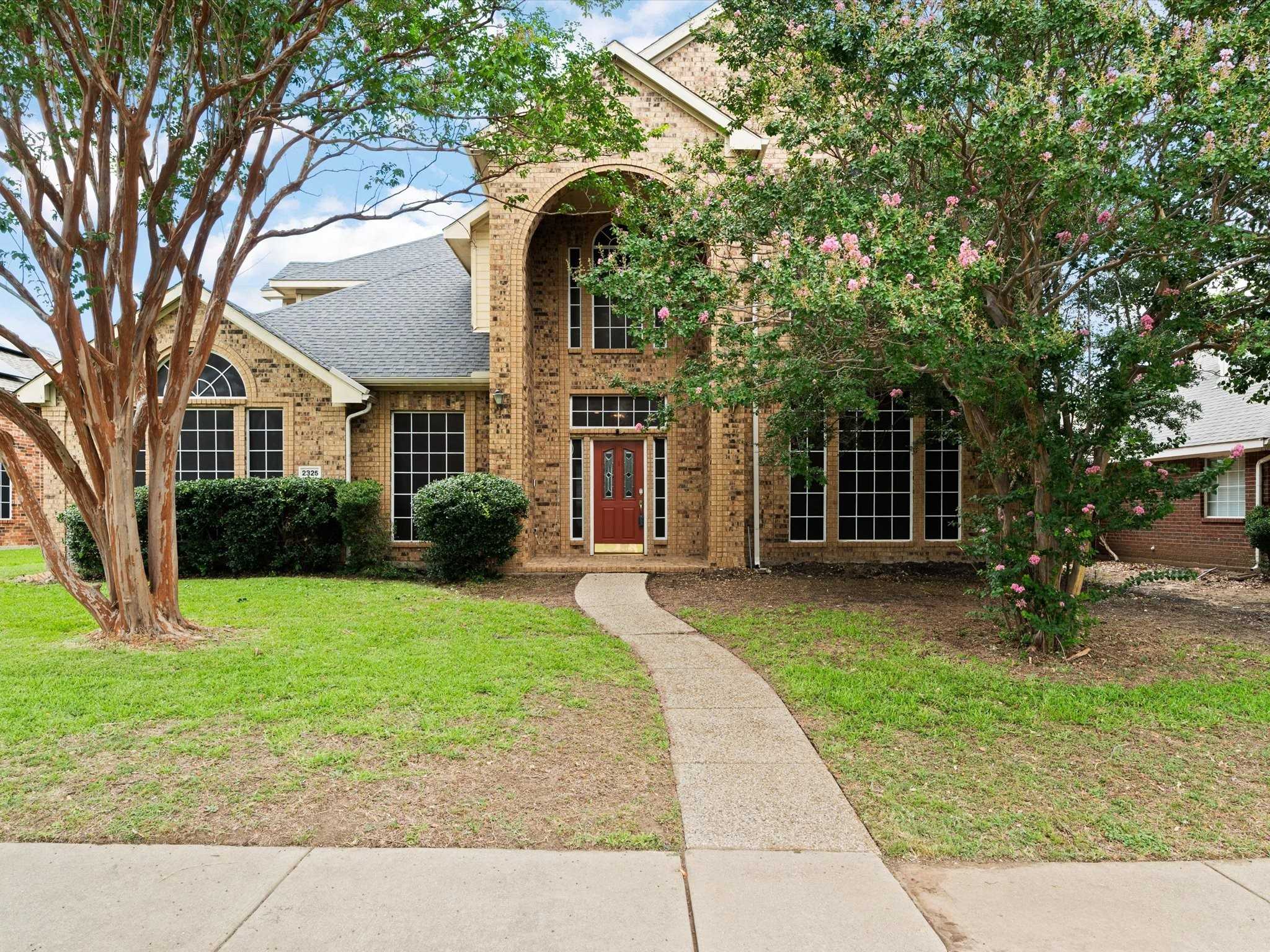 photo 2: 2325 Flanders Lane, Plano TX 75025