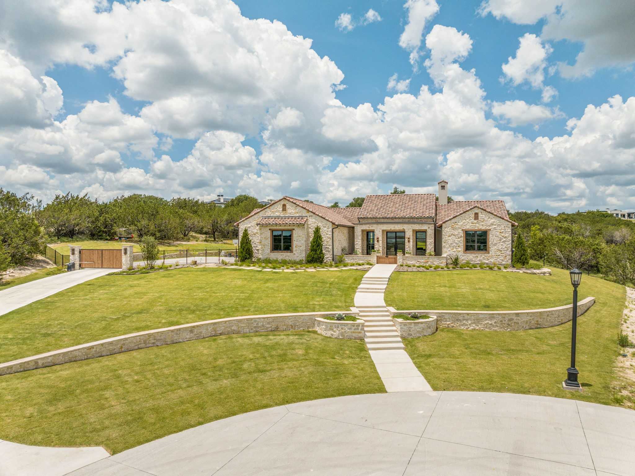 photo 2: 4005 Rancho Valencia Road, Aledo TX 76008