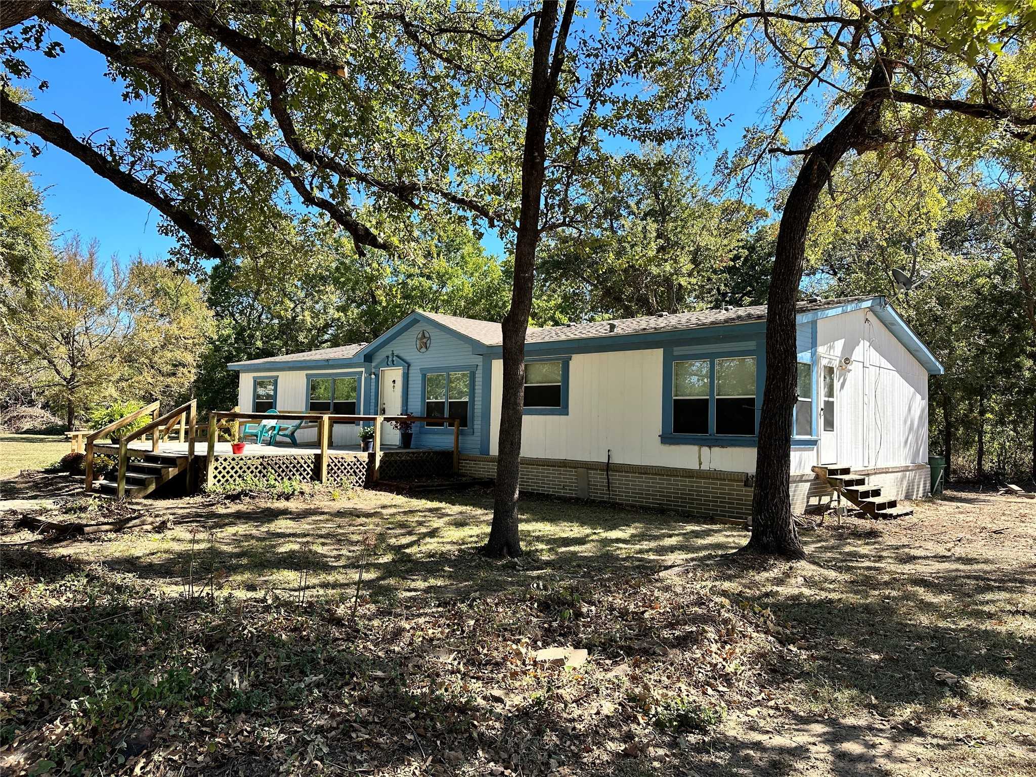 photo 3: 110 Queens Court, Streetman TX 75859