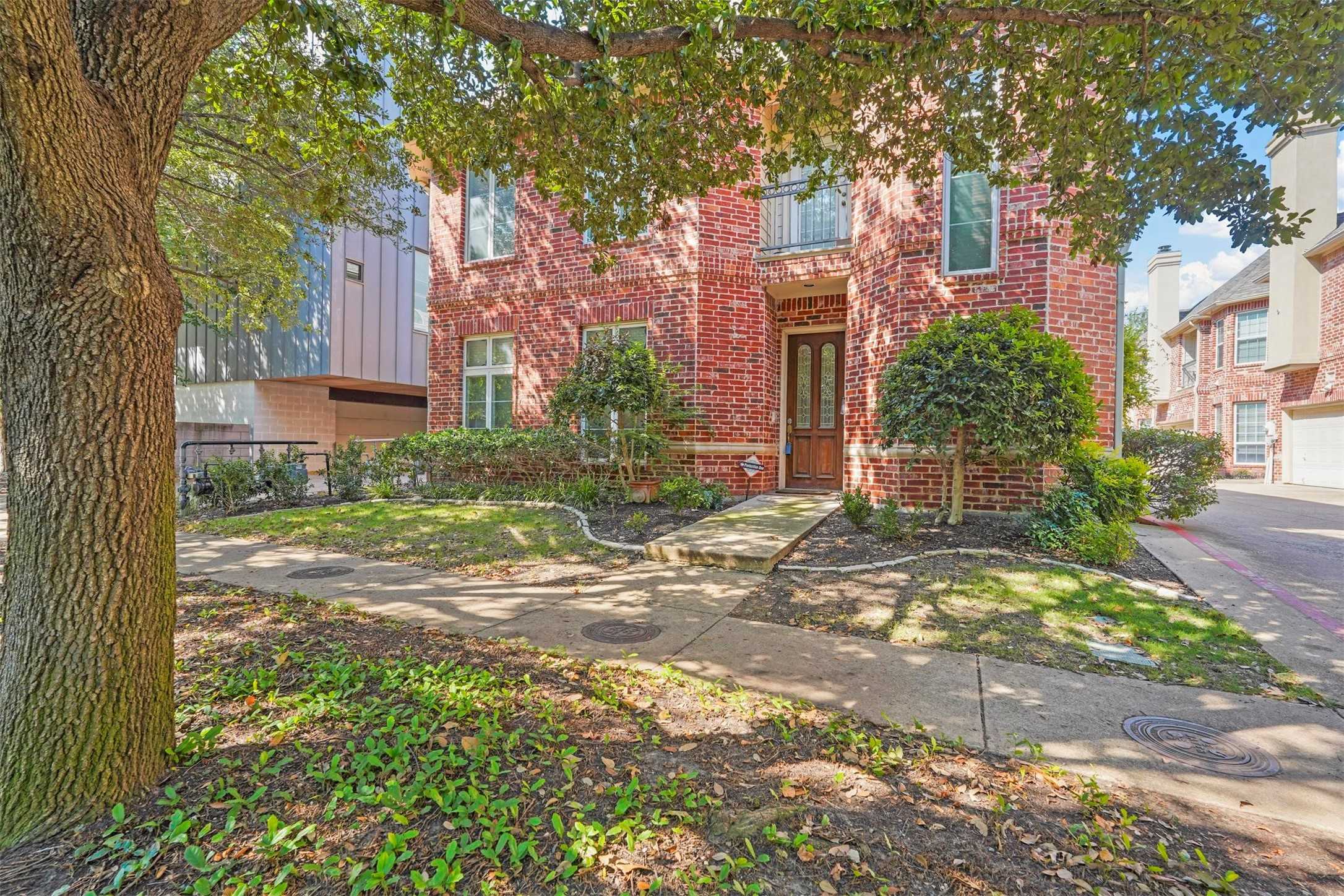 photo 3: 4007 Bowser Avenue, Dallas TX 75219