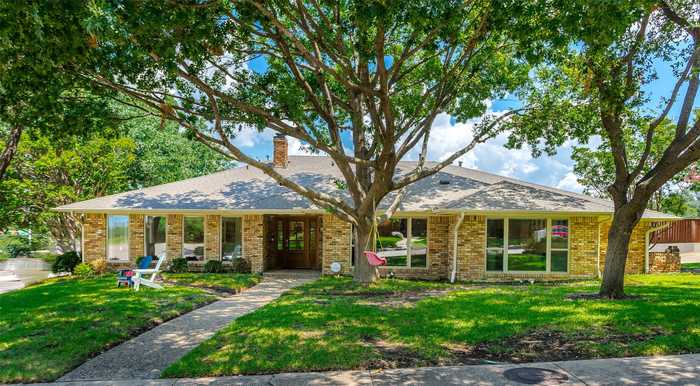 photo 1: 9201 Canter Drive, Dallas TX 75231