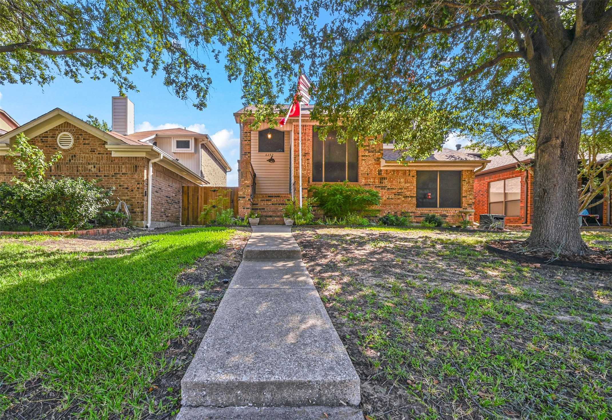 photo 1: 6252 Los Altos Drive, Mesquite TX 75150