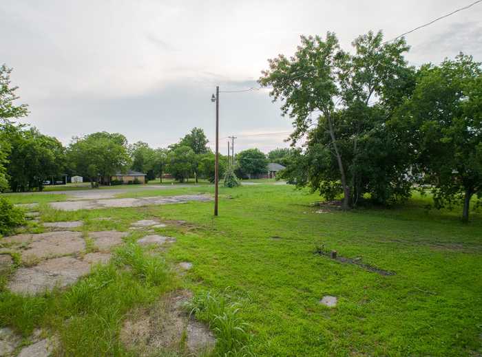 photo 12: S McKinney Street, Ennis TX 75119