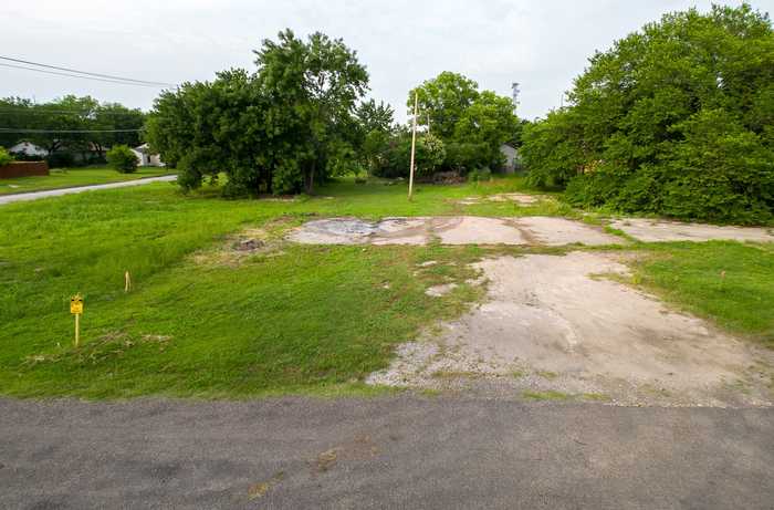 photo 2: S McKinney Street, Ennis TX 75119