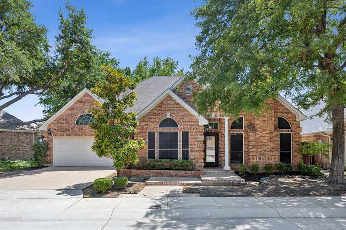 photo 2: 5905 Summer Point Drive, McKinney TX 75072