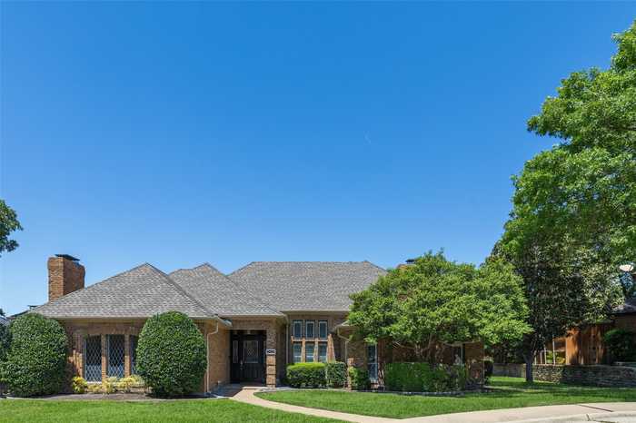 photo 1: 5909 Kenswick Court, Dallas TX 75252