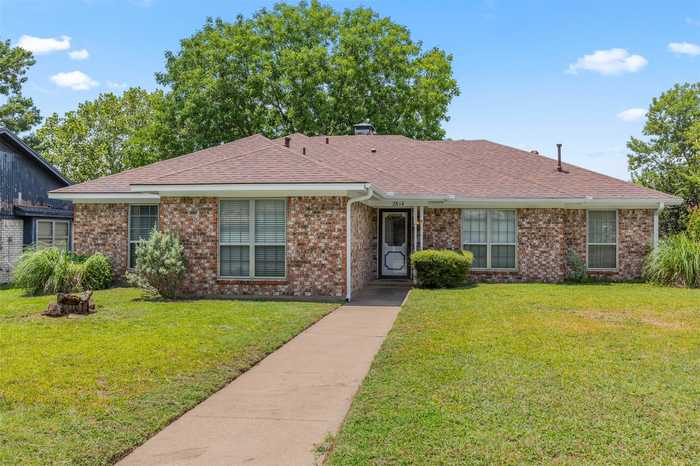 photo 1: 2614 Bennett Avenue, Sherman TX 75090