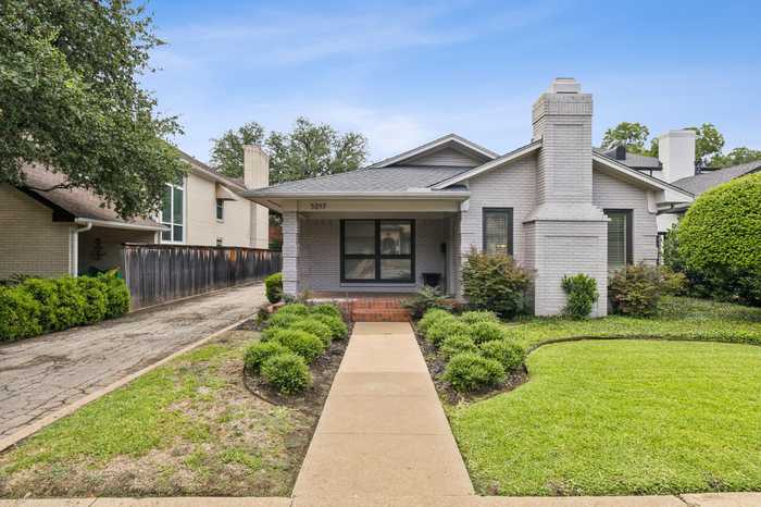 photo 2: 5217 Byers Avenue, Fort Worth TX 76107