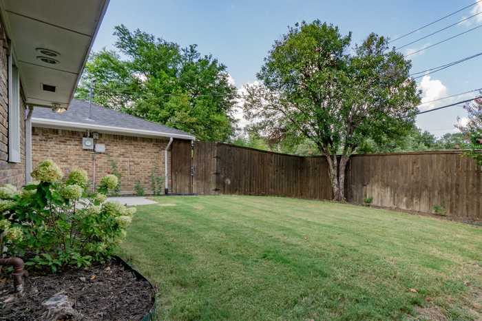 photo 20: 9408 Mill Hollow Drive, Dallas TX 75243