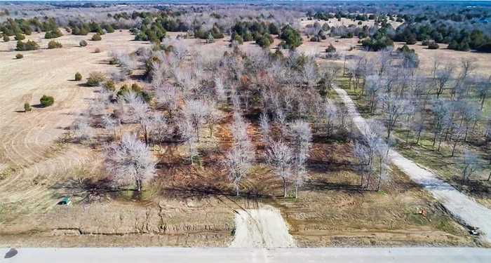 photo 2: 181 Lago Vista Drive, East Tawakoni TX 75472