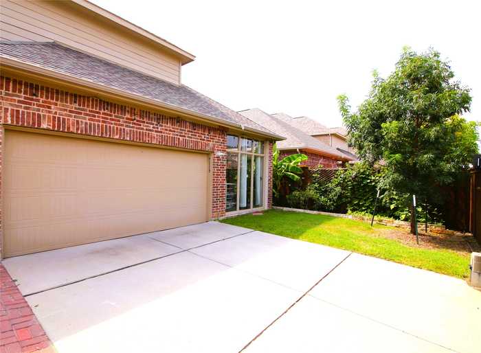 photo 13: 7119 Isle Royal Lane, Irving TX 75063