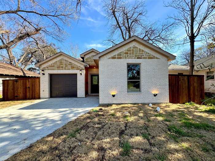 photo 1: 2246 Harding Street, Dallas TX 75215