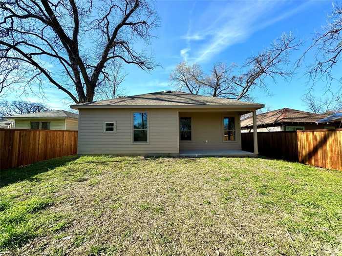 photo 22: 2246 Harding Street, Dallas TX 75215