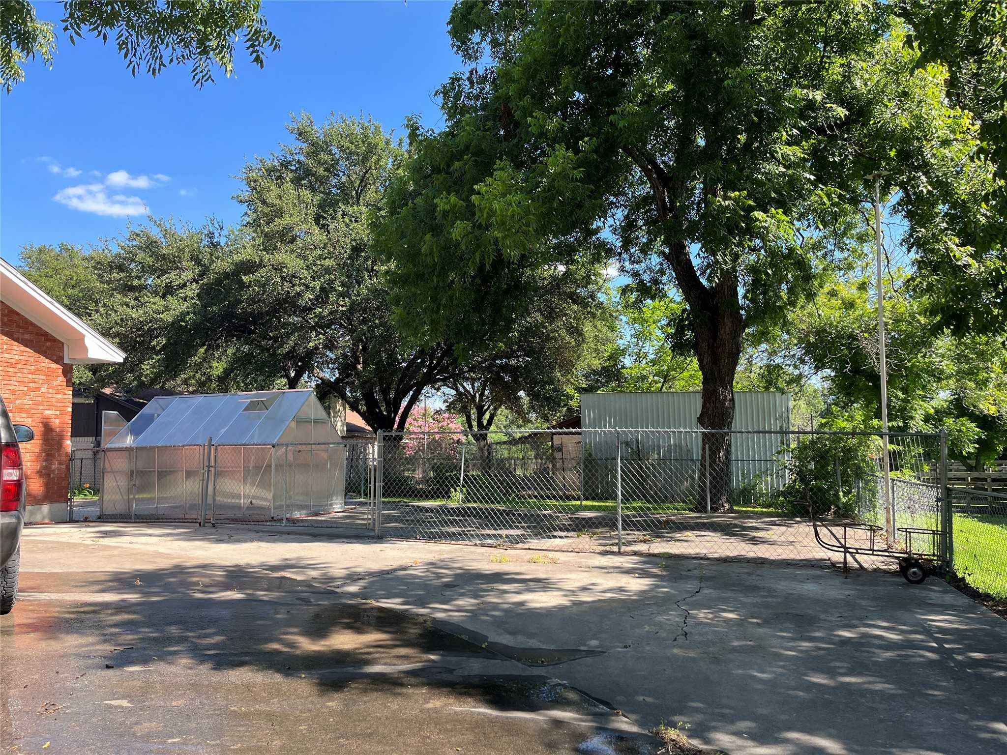 photo 3: 405 N Elm Street, Comanche TX 76442