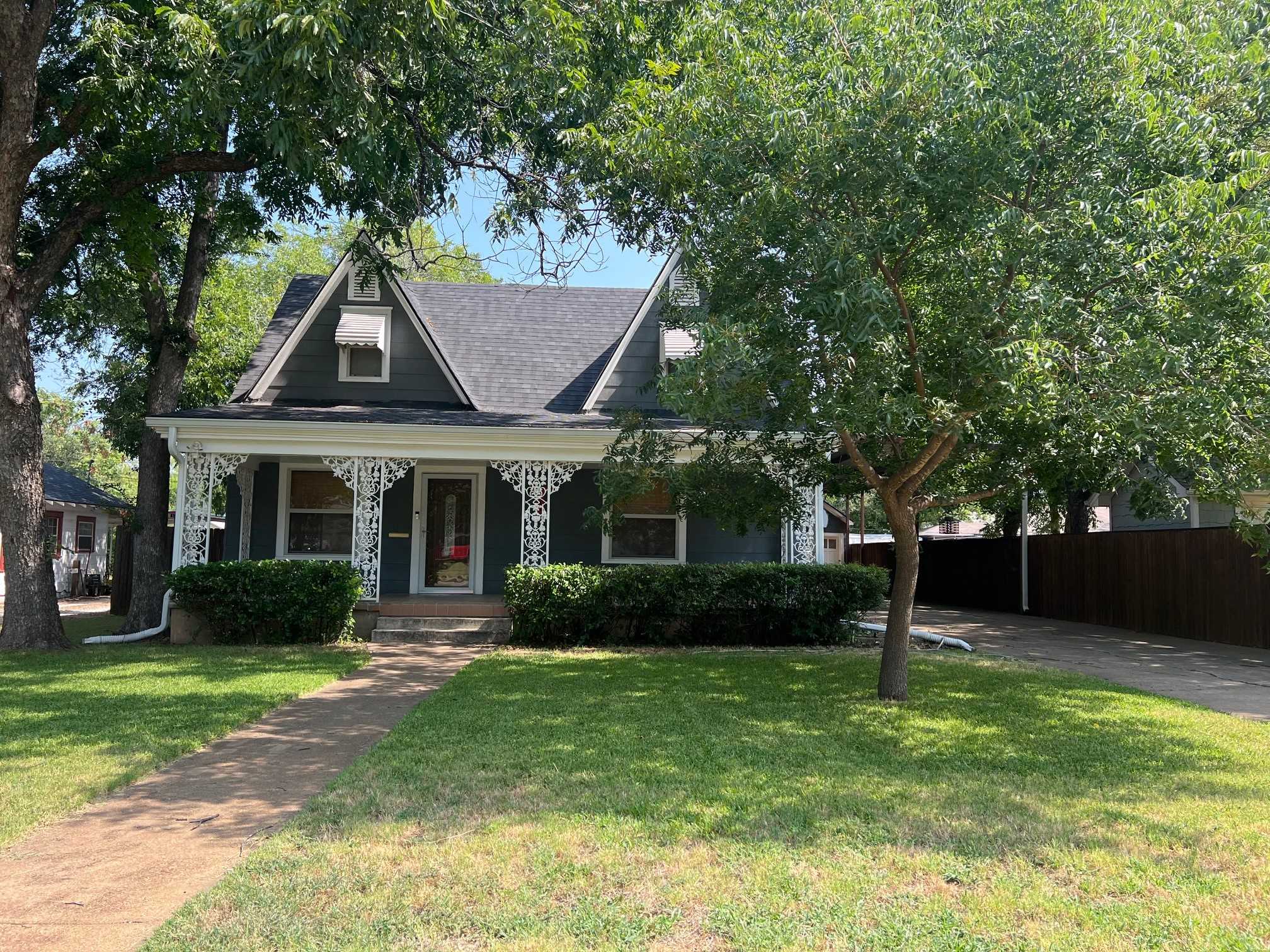 photo 1: 711 Brazos Street, Graham TX 76450