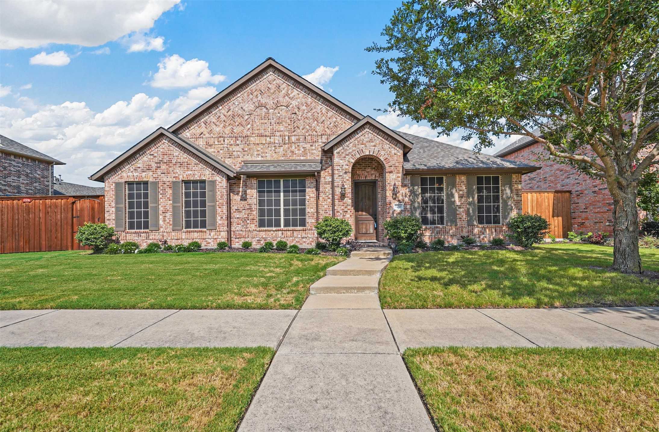 photo 1: 13048 Ridge Spring Drive, Frisco TX 75035