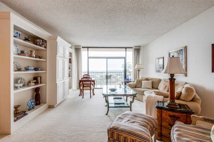 photo 2: 5200 Keller Springs Road Unit 1315, Dallas TX 75248