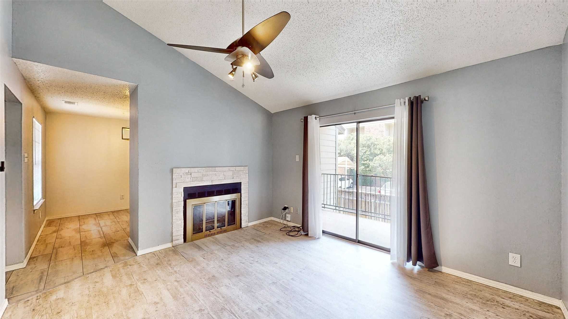 photo 2: 5335 Bent Tree Forest Drive Unit 223, Dallas TX 75248