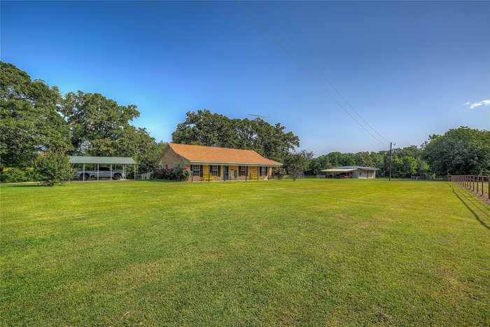 photo 1: 2630 Farm Road 1567 W, Sulphur Springs TX 75482