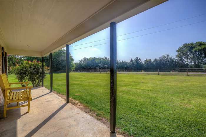 photo 2: 2630 Farm Road 1567 W, Sulphur Springs TX 75482