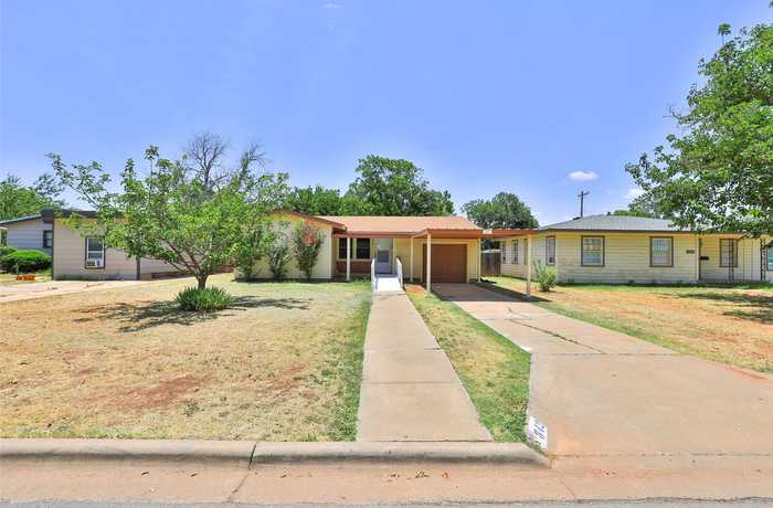 photo 2: 842 S Bowie Drive, Abilene TX 79605