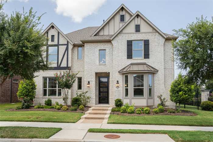 photo 1: 4626 Copper Mountain Trail, Arlington TX 76005