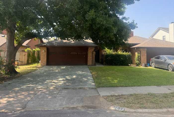 photo 1: 3632 Country Club Drive W, Irving TX 75038