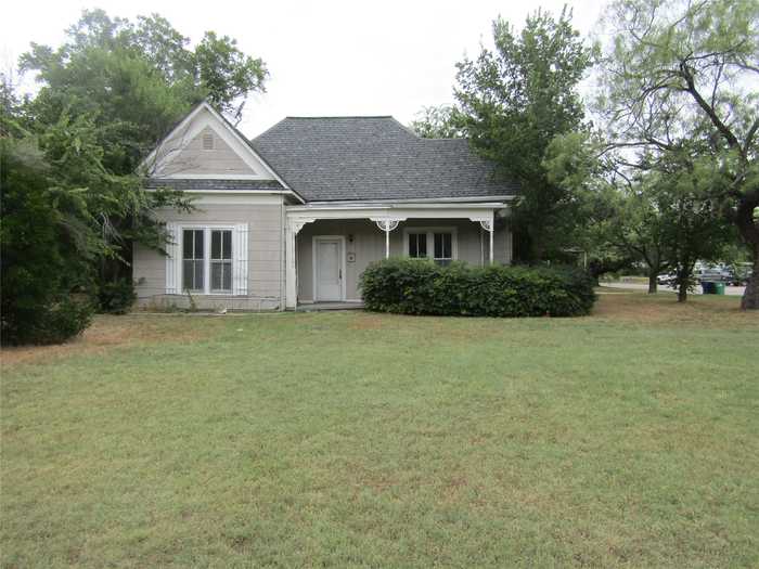 photo 1: 900 EAST Street, Graham TX 76450