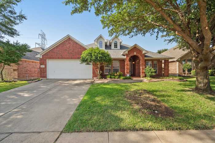 photo 2: 1007 Boscombe Court, Grand Prairie TX 75052