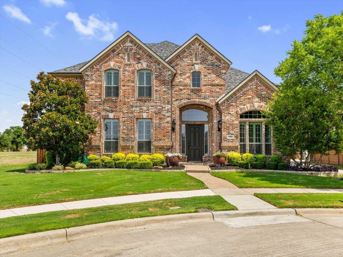 photo 1: 4129 New Hope Court, Plano TX 75024