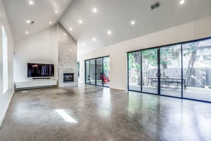 photo 2: 6151 Llano Avenue, Dallas TX 75214