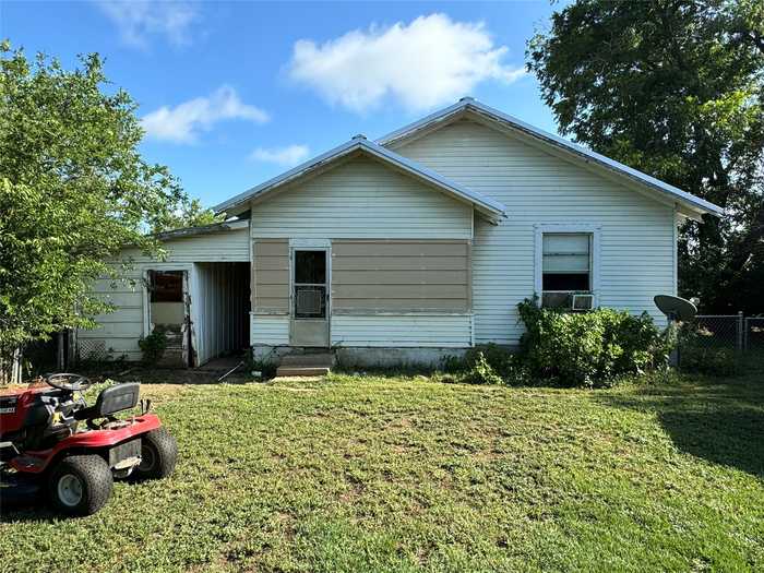 photo 1: 408 E 4th Street, Coleman TX 76834