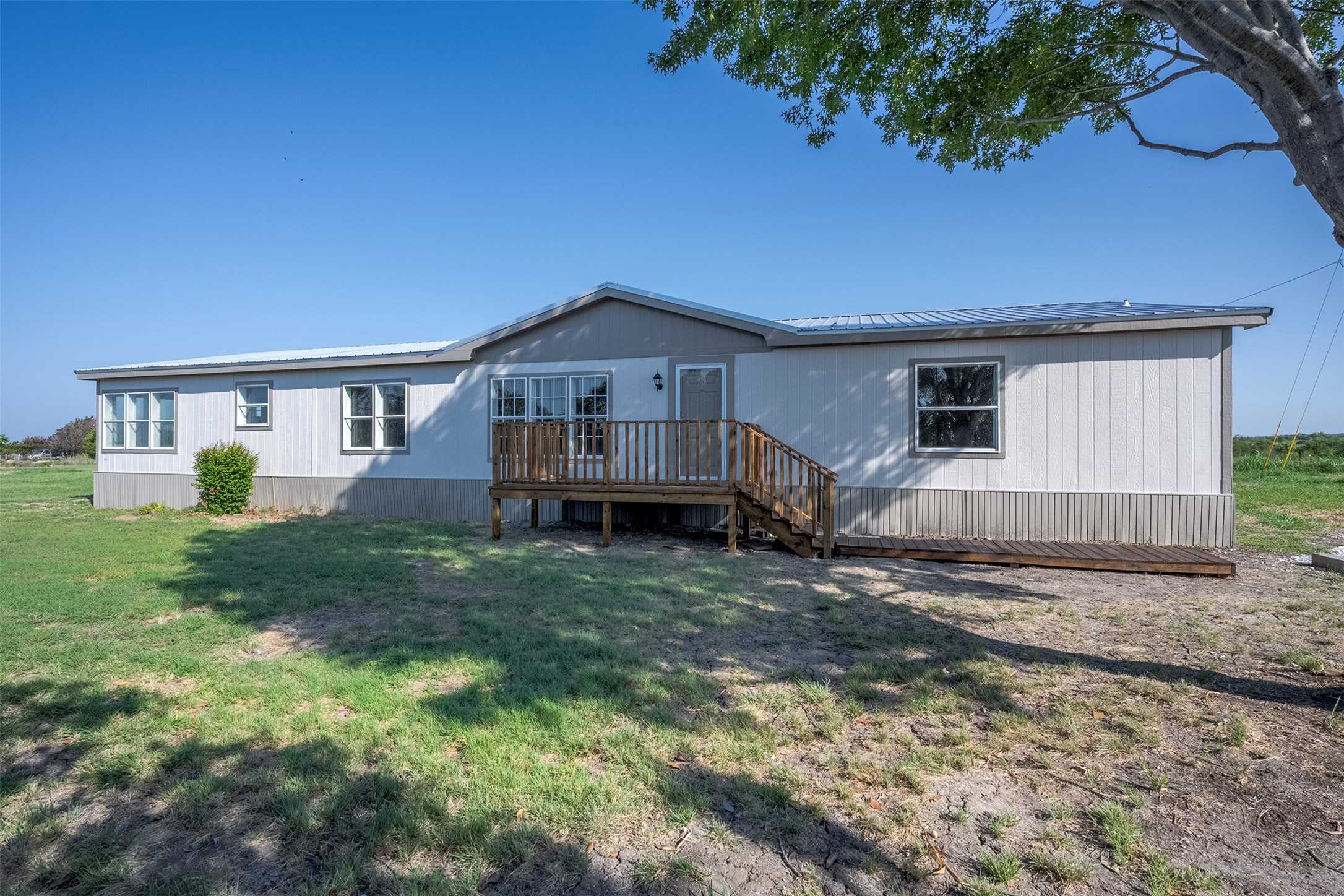 photo 1: 5728 N Sunchase Drive, Granbury TX 76049