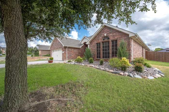 photo 1: 1641 Salado Trail, Weatherford TX 76087