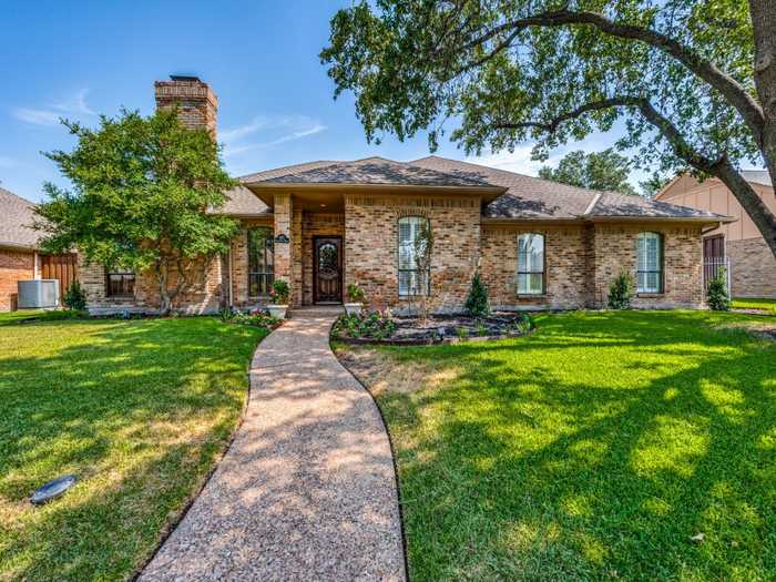 photo 1: 6115 Bluff Point Drive, Dallas TX 75248