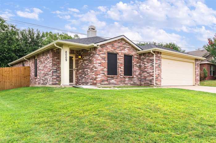 photo 1: 8009 Mosstree Drive, Arlington TX 76001