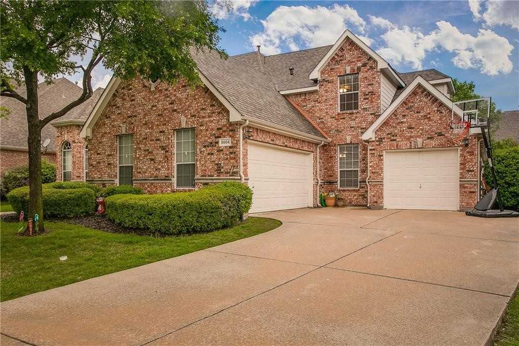 photo 2: 8604 Preston Wood Drive, McKinney TX 75072