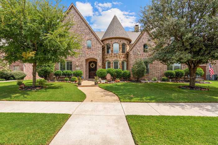 photo 1: 7136 Rawlins Lane, Frisco TX 75036