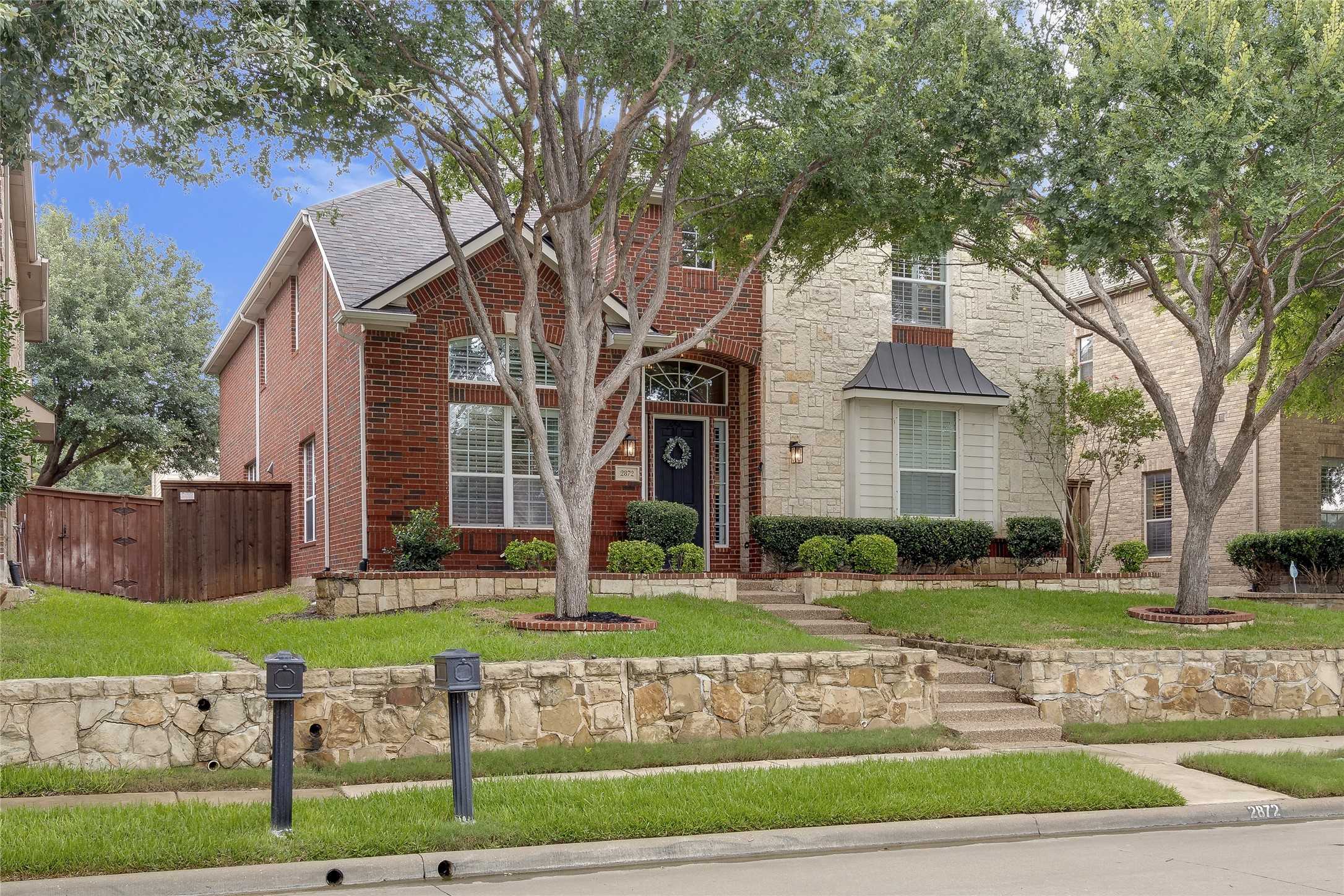 photo 2: 2872 Breezy Point Lane, Frisco TX 75034