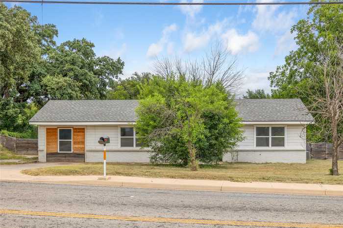 photo 2: 3602 Austin Avenue, Brownwood TX 76801