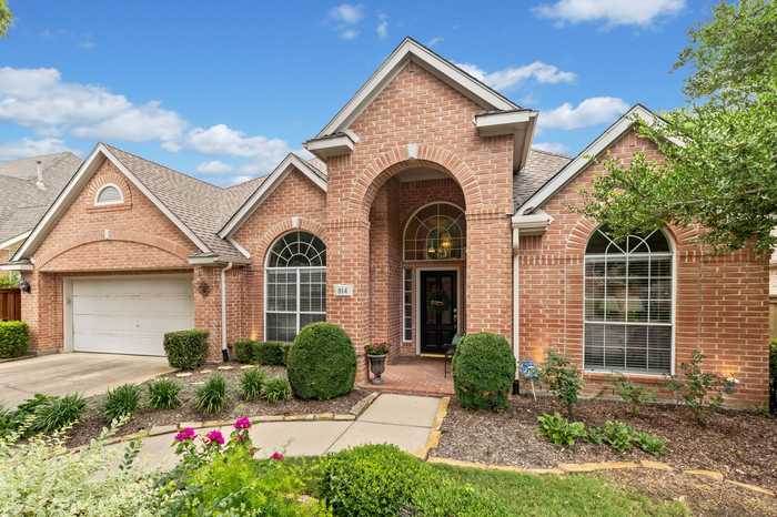 photo 1: 814 Buckhill Drive, McKinney TX 75072