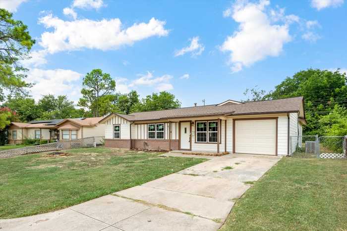 photo 36: 5204 Madella Street, Haltom City TX 76117