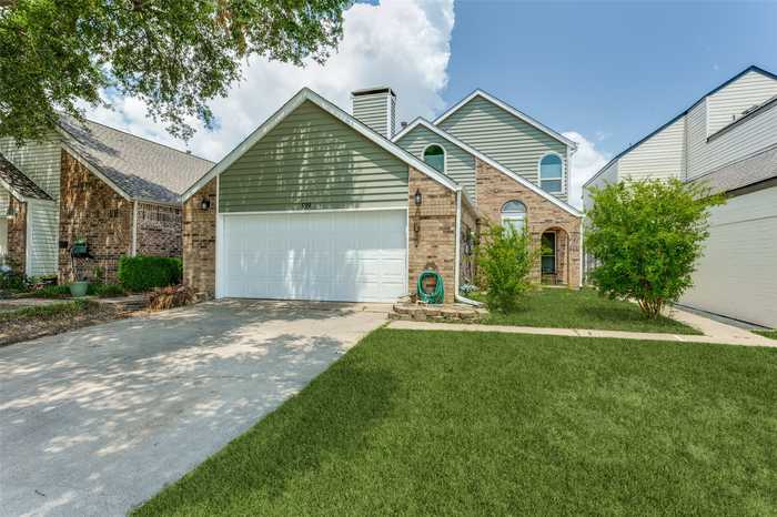 photo 1: 539 Briarcliff Drive, Garland TX 75043