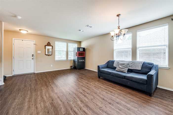 photo 2: 10664 Midway Drive, Frisco TX 75035