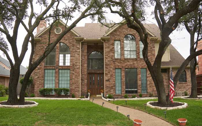 photo 1: 4580 Hallmark Drive, Plano TX 75024