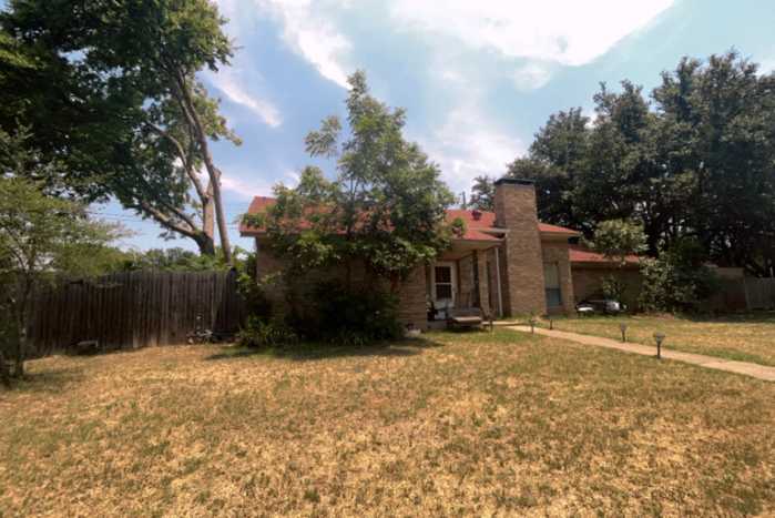 photo 1: 1934 Creek Wood Court, Irving TX 75060